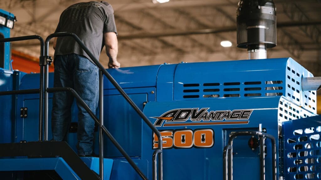 Why a Compactor Oscillating Frame Design Benefits Performance at a Landfill